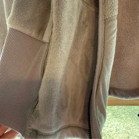 Free Country Women’s Cozy Tan Zip-Up Jacket - Picture 3 of 3